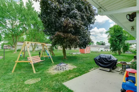 Exterior - 128 Meyer Rd, Celina, OH 45822 photo 4 of 7