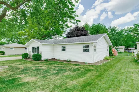 Exterior - 128 Meyer Rd, Celina, OH 45822 photo 2 of 7