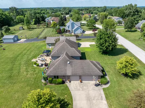 View/Area - 2385 Ashbrook Dr, Springfield, OH 45502 photo 8 of 9
