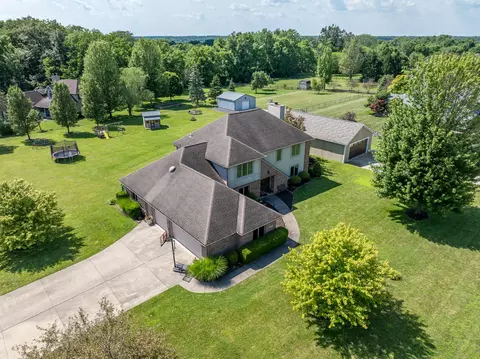 View/Area - 2385 Ashbrook Dr, Springfield, OH 45502 photo 9 of 9