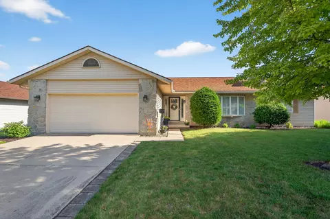 1814 Kingsbury Dr, Saint Marys, OH 45885
