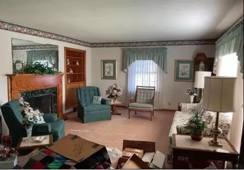 Living - 325 N Walnut St, Celina, OH 45822 photo 1 of 2
