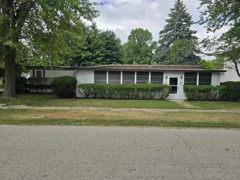 303 E Torrence St, Belle Center, OH 43310
