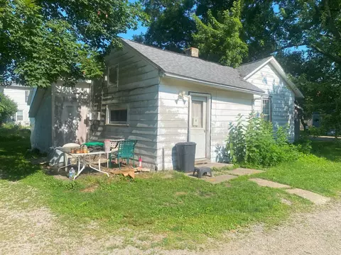 611 W Baird St, West Liberty, OH 43357