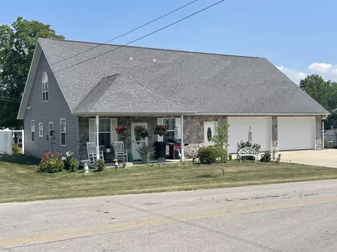 100 Cottonwood Dr, Celina, OH 45822