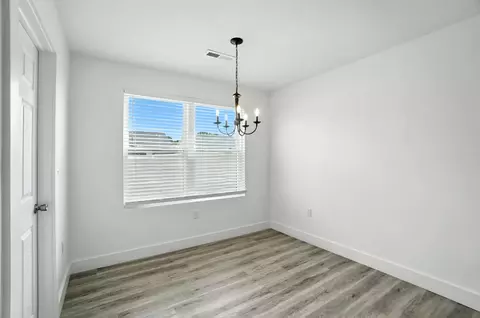 Dining - 1121 Rodgers Dr, Springfield, OH 45503 photo 1 of 1