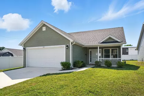 Exterior - 1121 Rodgers Dr, Springfield, OH 45503 photo 2 of 8