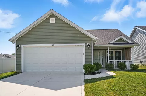 1121 Rodgers Dr, Springfield, OH 45503