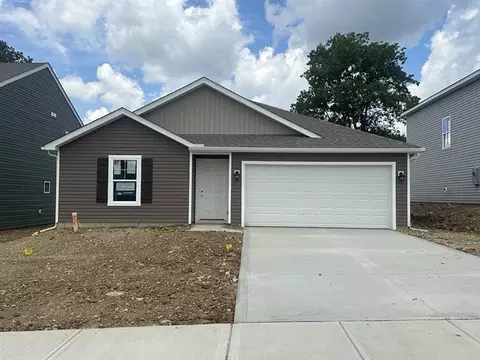 883 Sherwood Loop, Bellefontaine, OH 43311