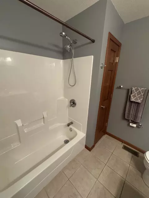 Bath - 7651 Oldtown Rd, Celina, OH 45822 photo 9 of 9