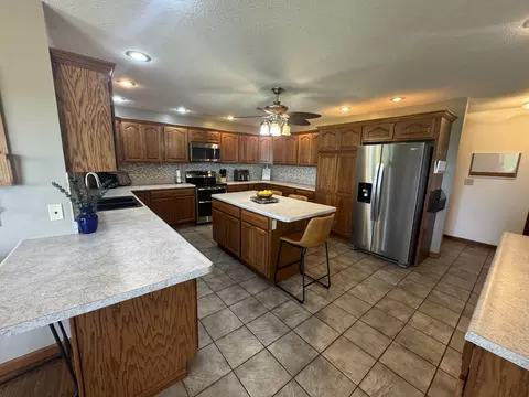 Kitchen - 7651 Oldtown Rd, Celina, OH 45822 photo 3 of 12