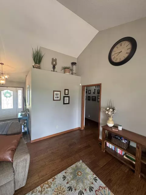 Entry Way - 7651 Oldtown Rd, Celina, OH 45822 photo 6 of 11