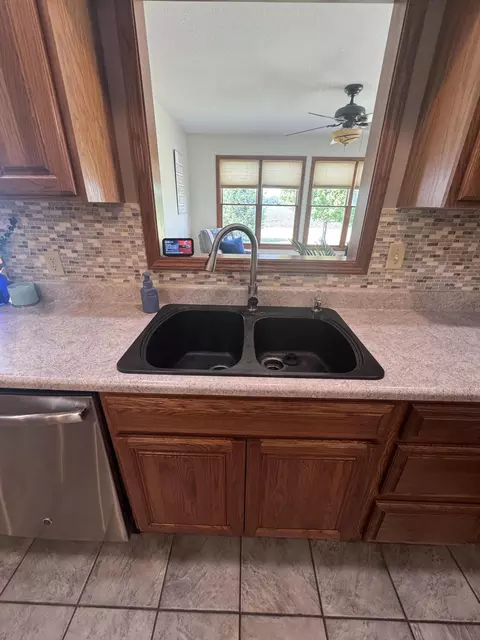 Kitchen - 7651 Oldtown Rd, Celina, OH 45822 photo 6 of 12