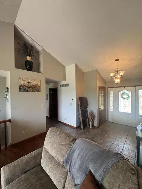 Entry Way - 7651 Oldtown Rd, Celina, OH 45822 photo 7 of 11