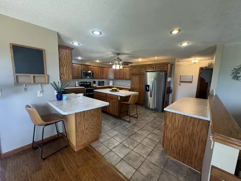 Kitchen - 7651 Oldtown Rd, Celina, OH 45822 photo 12 of 12