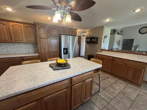 Kitchen - 7651 Oldtown Rd, Celina, OH 45822 photo 10 of 12