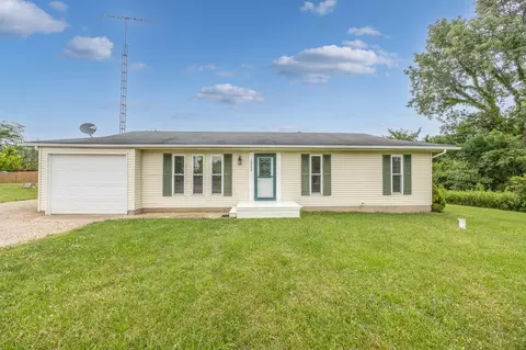 10040 Oakbrook Dr, Sidney, OH 45365