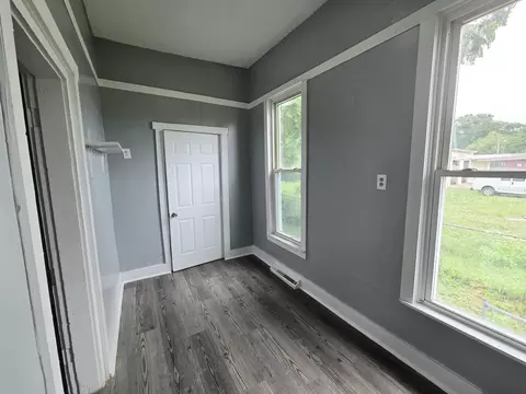 Exterior - 814 Selma Rd, Springfield, OH 45505 photo 3 of 5