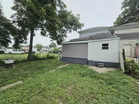 Exterior - 814 Selma Rd, Springfield, OH 45505 photo 5 of 5