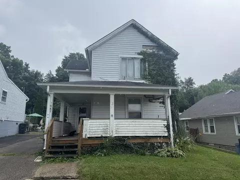 1667 Summit St, Springfield, OH 45503