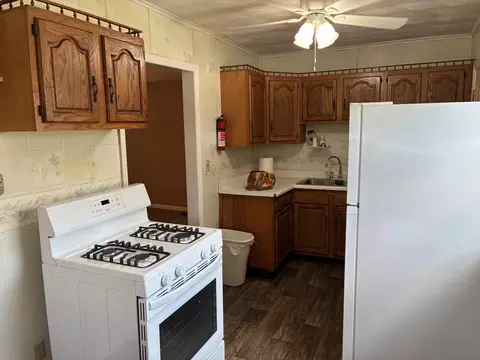 Kitchen - 2419 Gladden St, Springfield, OH 45503 photo 1 of 5