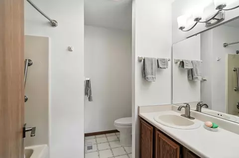 5794 Winfield Dr, Springfield, OH 45503 photo 9