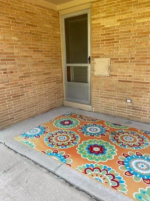 Exterior - 1401 E Home Rd, Springfield, OH 45503 photo 11 of 13