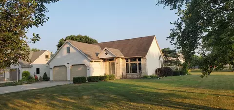 711 E 4th St, Minster, OH 45865 photo 5