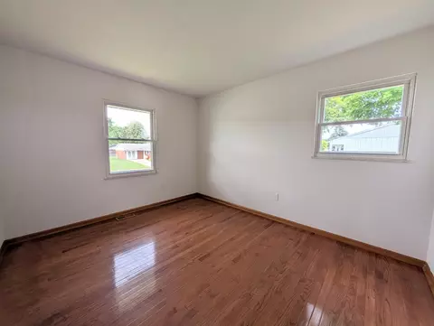 Bedroom - 6729 Sterling Dr, Enon, OH 45323 photo 1 of 5