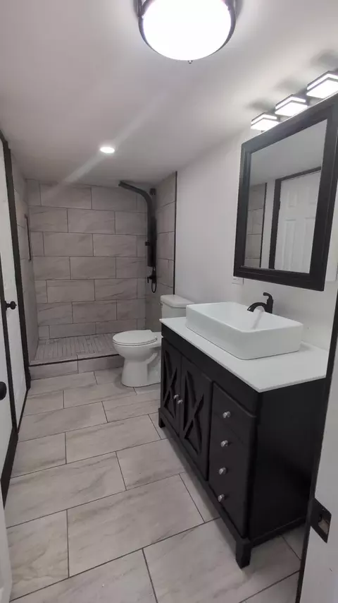 Bath - 6729 Sterling Dr, Enon, OH 45323 photo 3 of 4