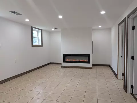 Living - 6729 Sterling Dr, Enon, OH 45323 photo 2 of 3