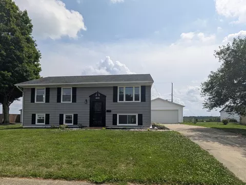 Exterior - 6729 Sterling Dr, Enon, OH 45323 photo 2 of 7