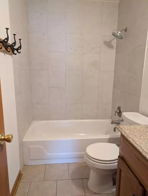 Bath - 6729 Sterling Dr, Enon, OH 45323 photo 2 of 4