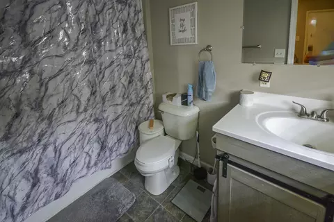 Bath - 100 Shawnee Rd, Cridersville, OH 45806 photo 3 of 4