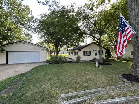 521 Fairview Ave, Russells Point, OH 43348