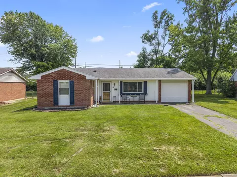 454 W Mayfield Sq, Troy, OH 45373