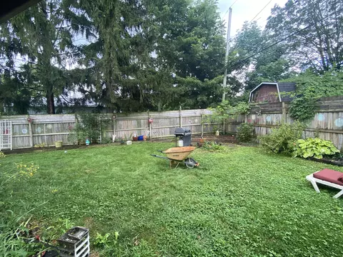 Exterior - 3127 Woods Dr, Springfield, OH 45506 photo 6 of 10