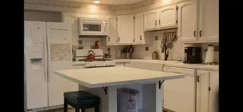 Kitchen - 3127 Woods Dr, Springfield, OH 45506 photo 3 of 3