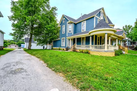 323 N Walnut Ave, Sidney, OH 45365 photo 2