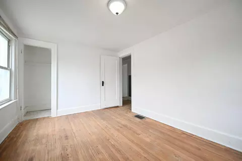Bedroom - 405 S Belmont Ave, Springfield, OH 45505 photo 5 of 12