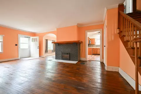 Living - 405 S Belmont Ave, Springfield, OH 45505 photo 3 of 7