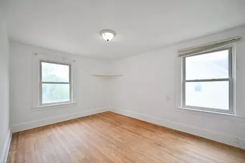 Bedroom - 405 S Belmont Ave, Springfield, OH 45505 photo 3 of 12