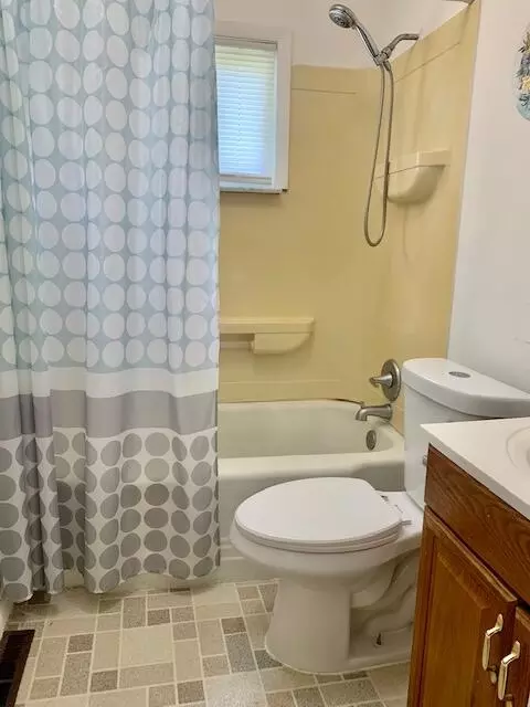 827 W Perrin Ave, Springfield, OH 45506 photo 9