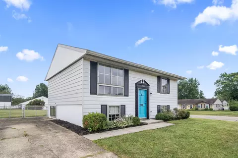 3026 Tackett St, Springfield, OH 45503 photo 2