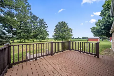 Exterior - 4817 N River Road Rd, Springfield, OH 45502 photo 5 of 8