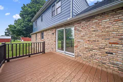 Exterior - 4817 N River Road Rd, Springfield, OH 45502 photo 6 of 8