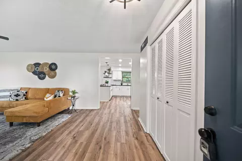 Entry Way - 4817 N River Road Rd, Springfield, OH 45502 photo 1 of 1