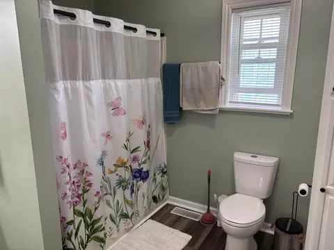 Bath - 310 E State, Botkins, OH 45306 photo 1 of 1