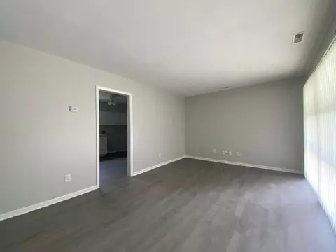 Living - 540 Mead Ln, Springfield, OH 45506 photo 1 of 5