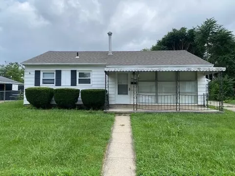 Exterior - 540 Mead Ln, Springfield, OH 45506 photo 2 of 5